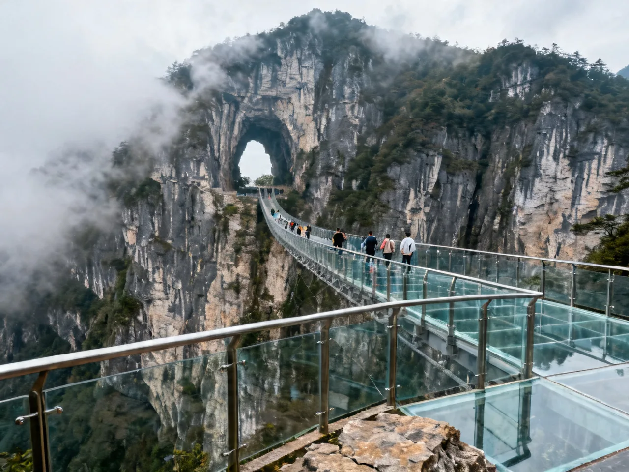 Zhangjiajie Glass Bridge & Tianmen Mountain Guide