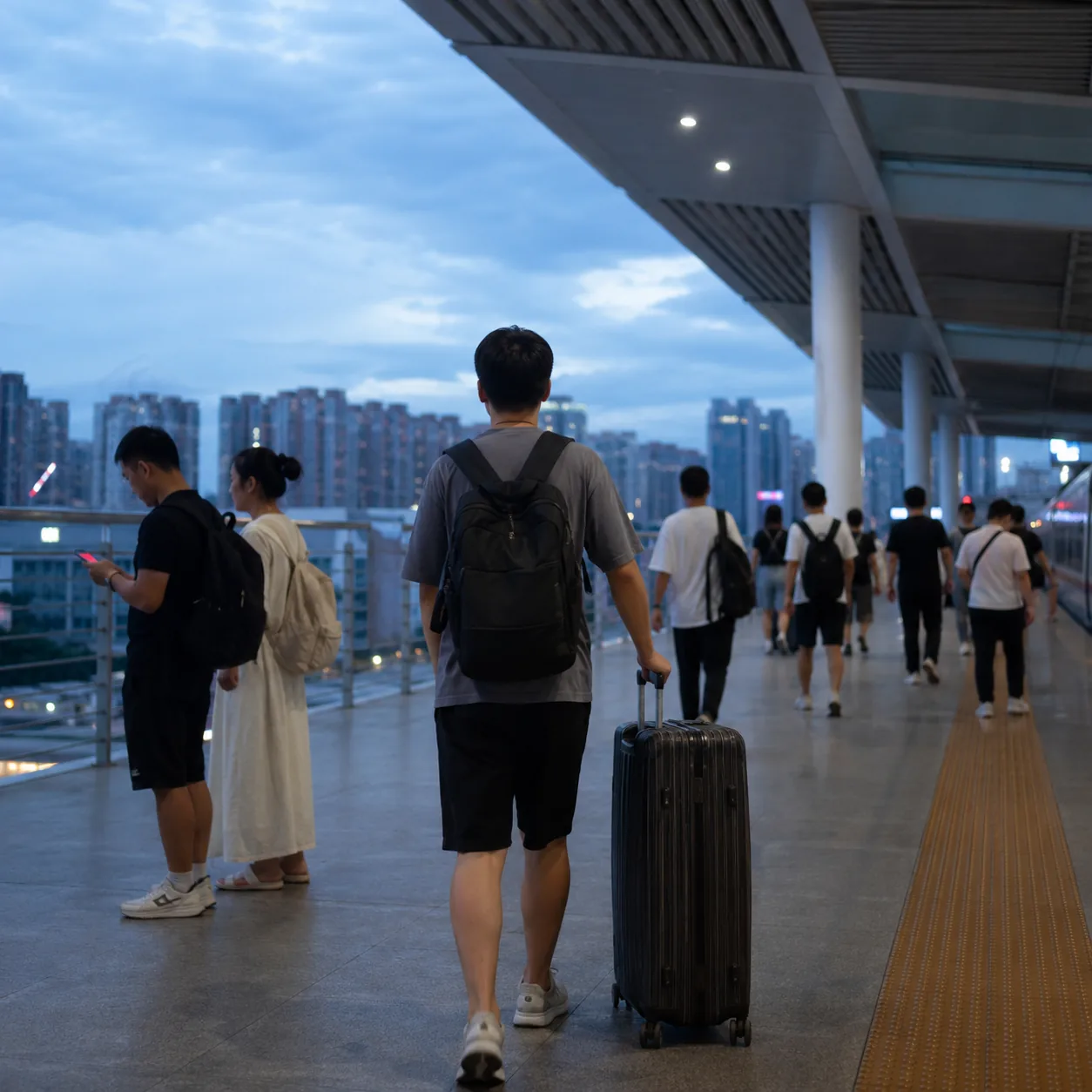 Last July, I Only Got Summer Travel Right After Rerouting from Guiyang to Kunming