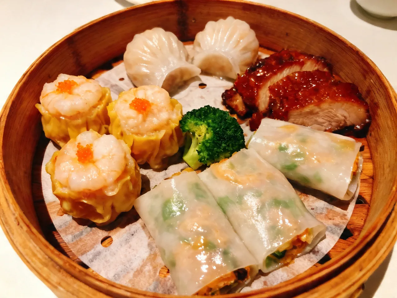 一笼一世界：在茶楼里读懂广东人