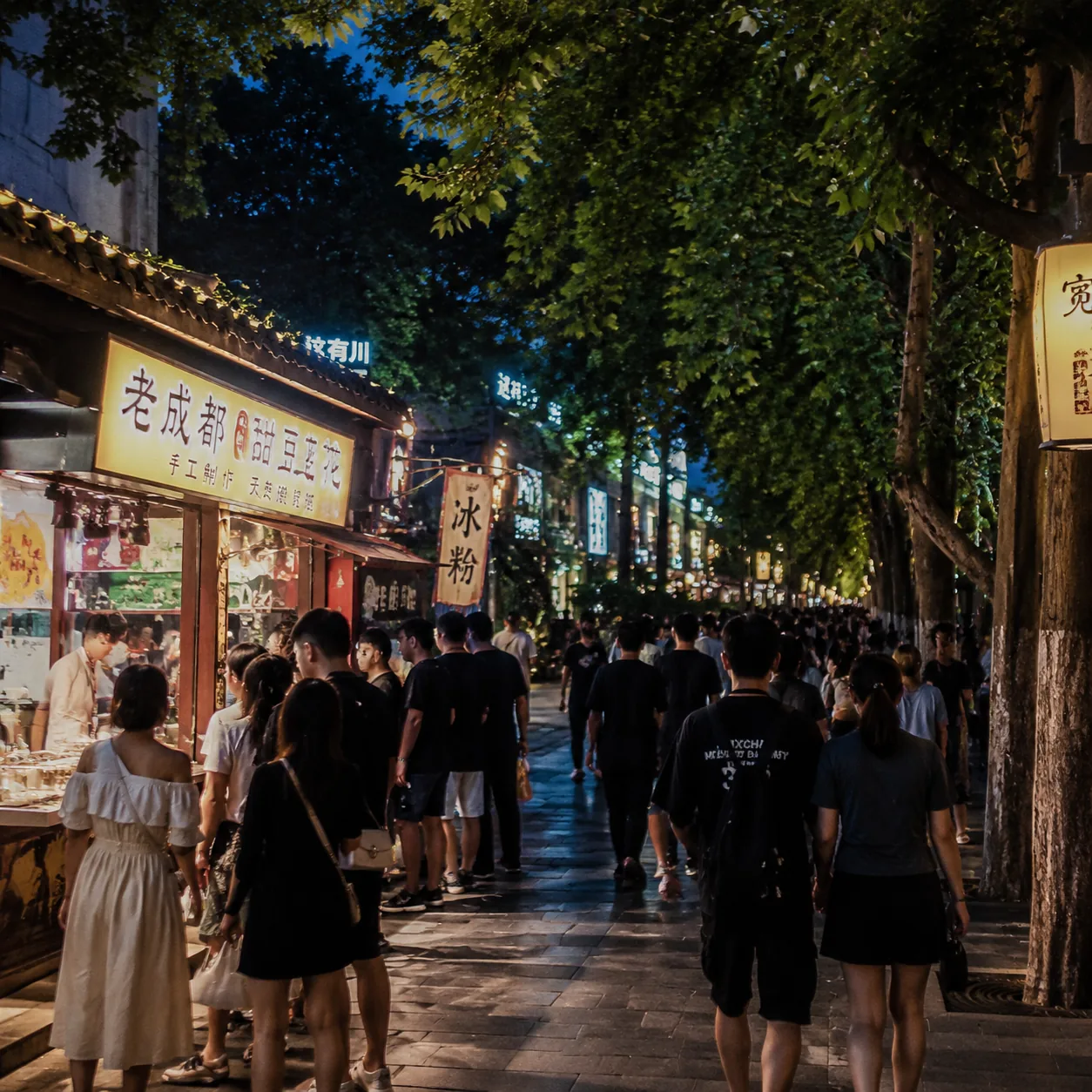 六月在成都躲避开午后的热，我发现了更舒服的旅行节奏