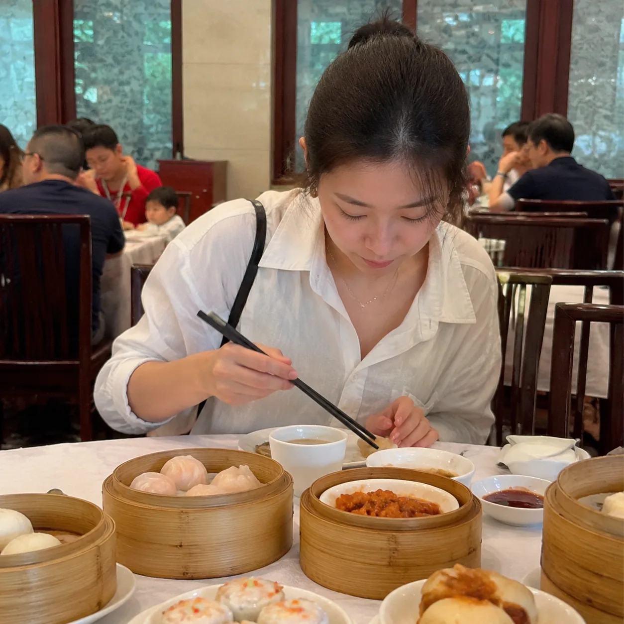 Learning Dim Sum at a Guangzhou Morning Tea Table